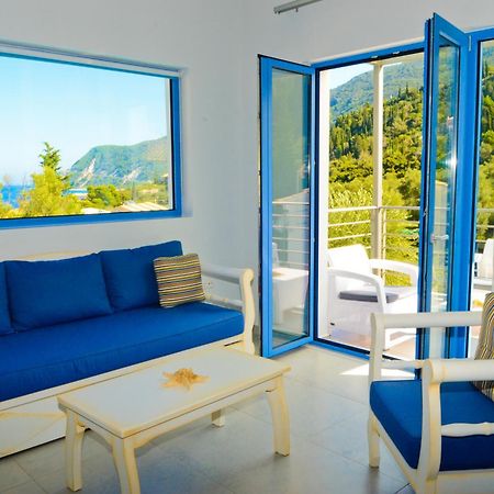 Katerina'S Village อาโยส นิกีตัส ภายนอก รูปภาพ