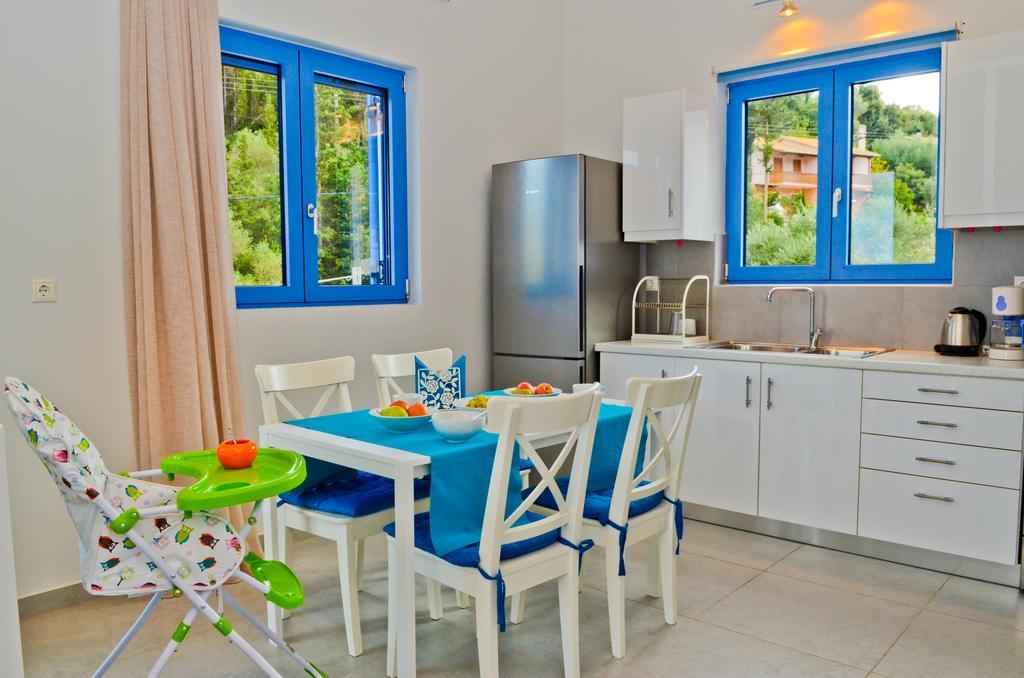 Katerina'S Village อาโยส นิกีตัส ภายนอก รูปภาพ