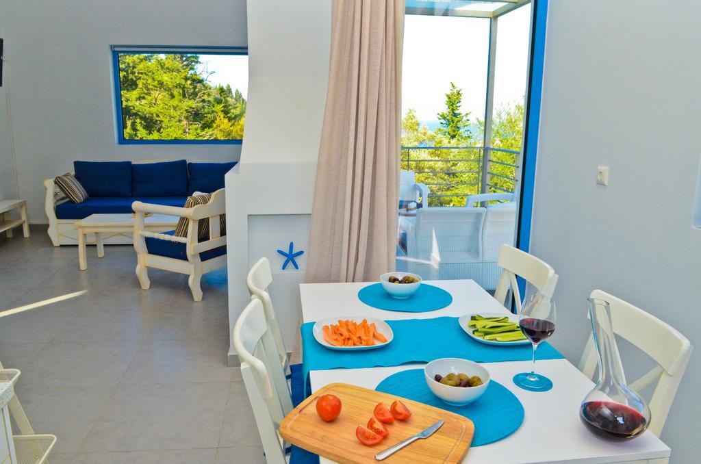 Katerina'S Village อาโยส นิกีตัส ภายนอก รูปภาพ