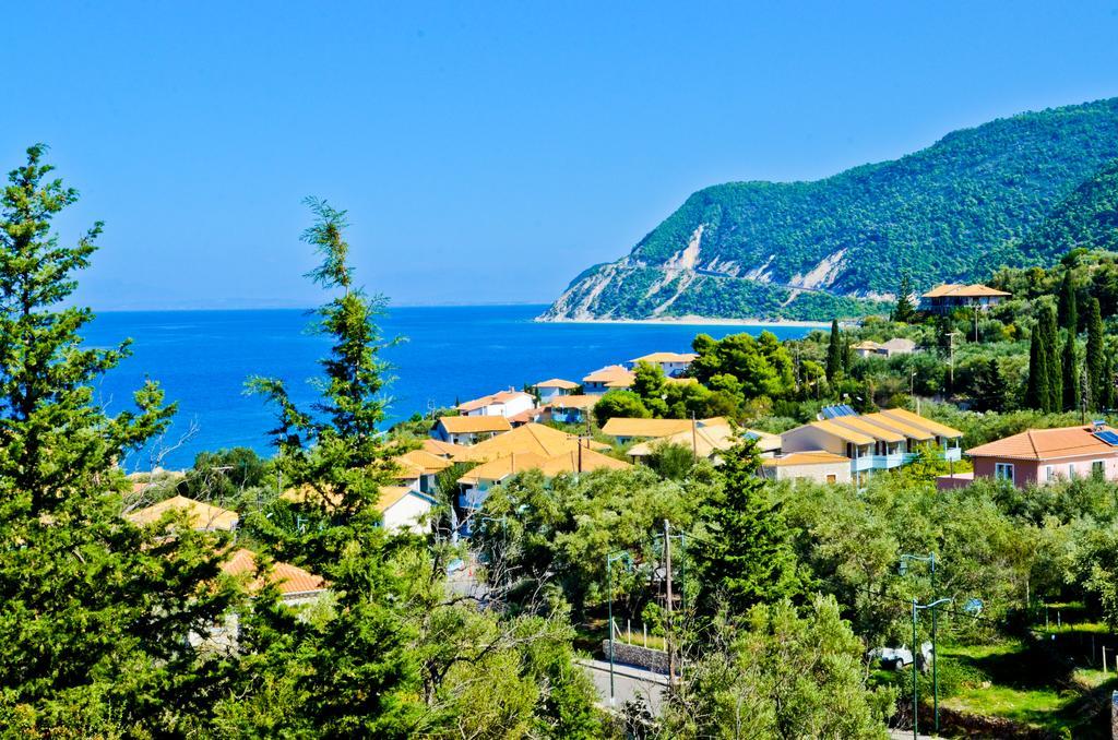 Katerina'S Village อาโยส นิกีตัส ภายนอก รูปภาพ